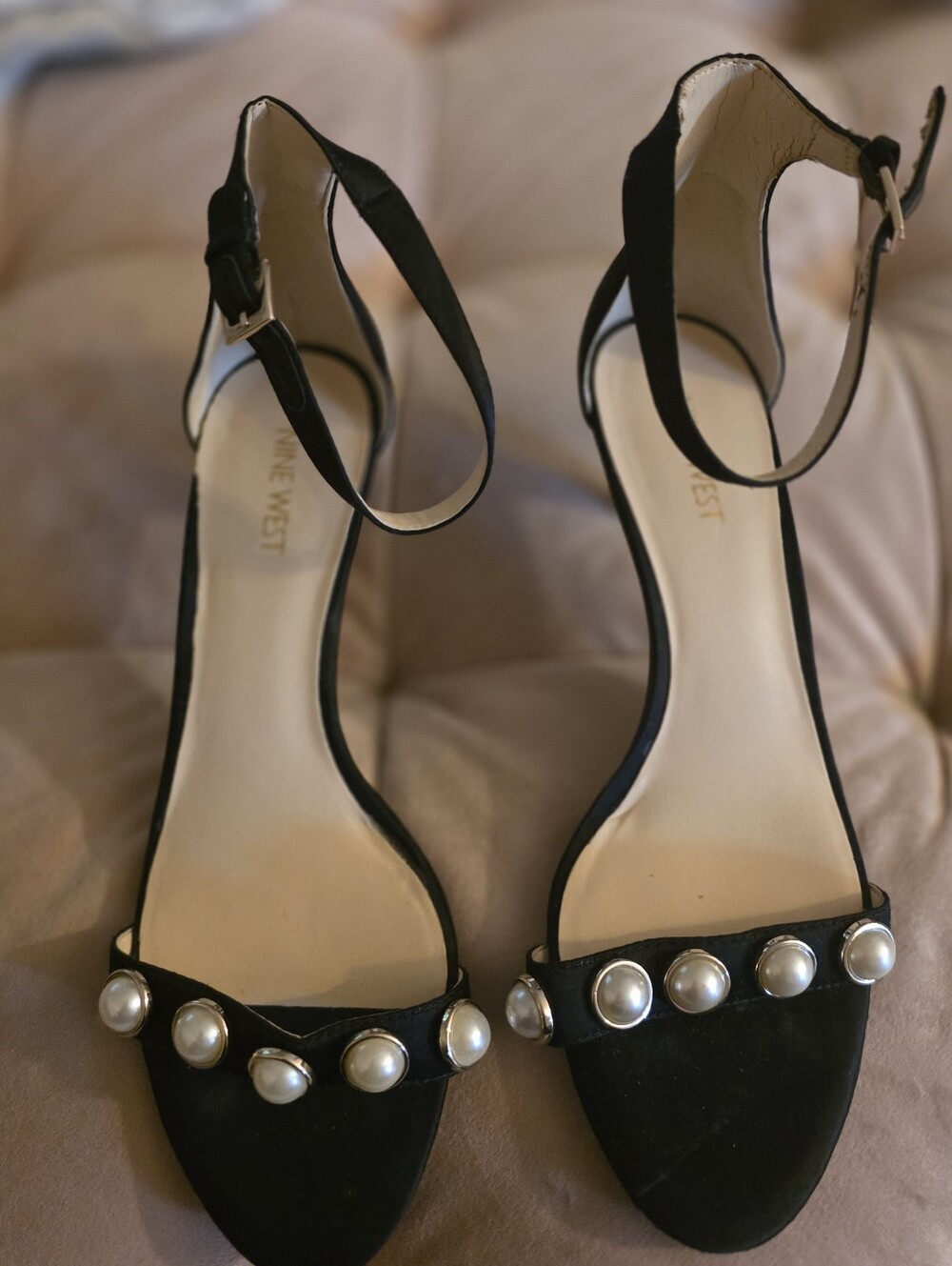 Nine West Black Leather & Pearls Heels 9